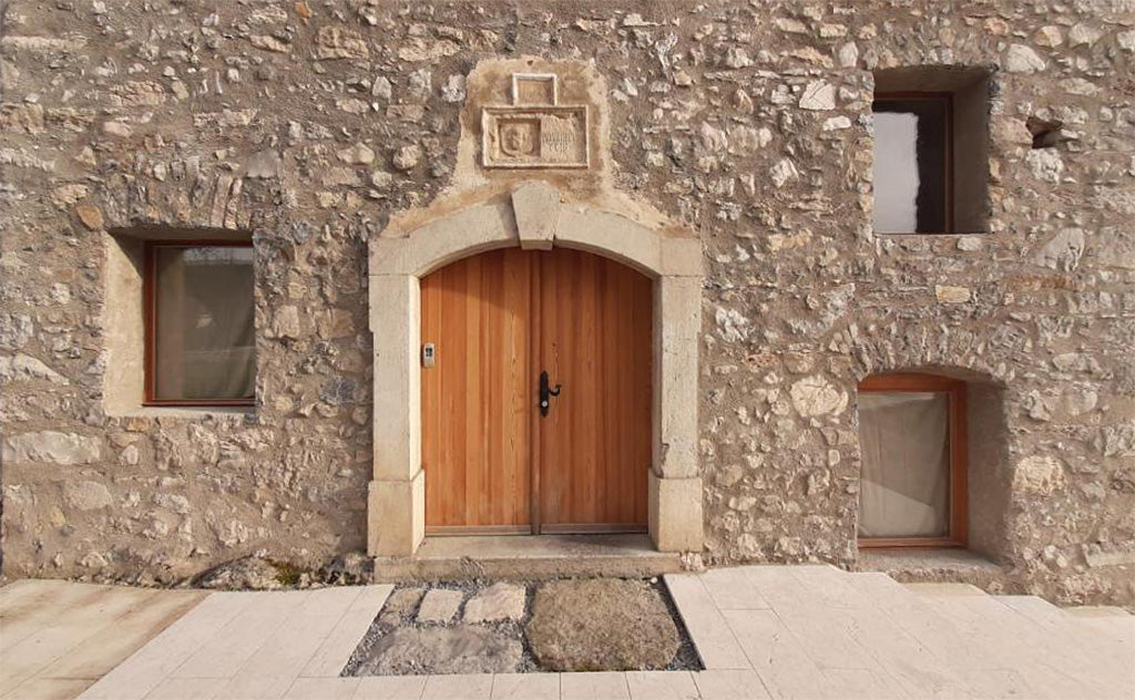 "Villa"(Castle)